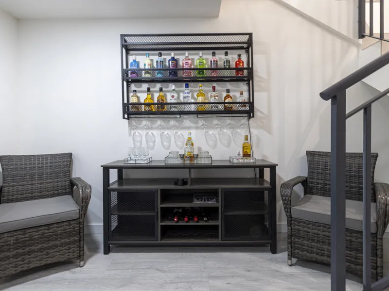 This stylish three bedroom townhouse is set within the popular Golden View I development, an elevated residential community known for its open sea views that stretch all the way to Gibraltar and the coast of Morocco. Thanks to its southwest facing orienta