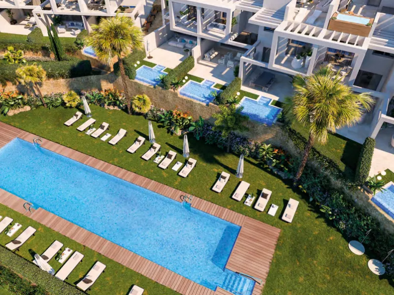 This stylish three bedroom townhouse is set within the popular Golden View I development, an elevated residential community known for its open sea views that stretch all the way to Gibraltar and the coast of Morocco. Thanks to its southwest facing orienta