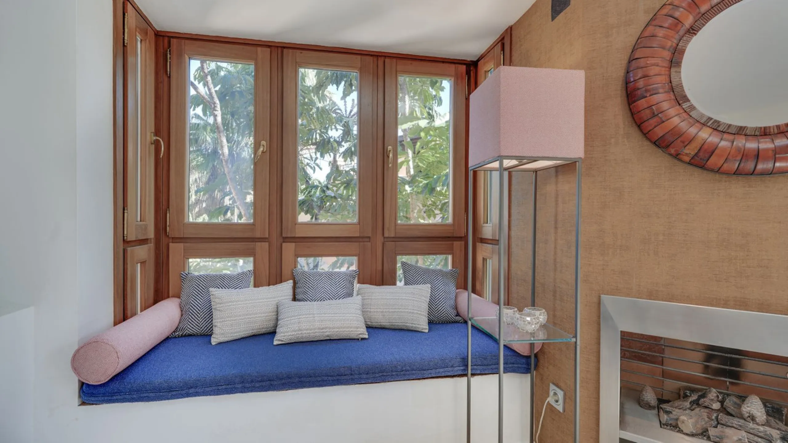 Apartment - Penthouse Duplex в продаже в Estepona, Málaga. В доме 3 спален и 3 ванных комнат. Площадь дома 210 м²