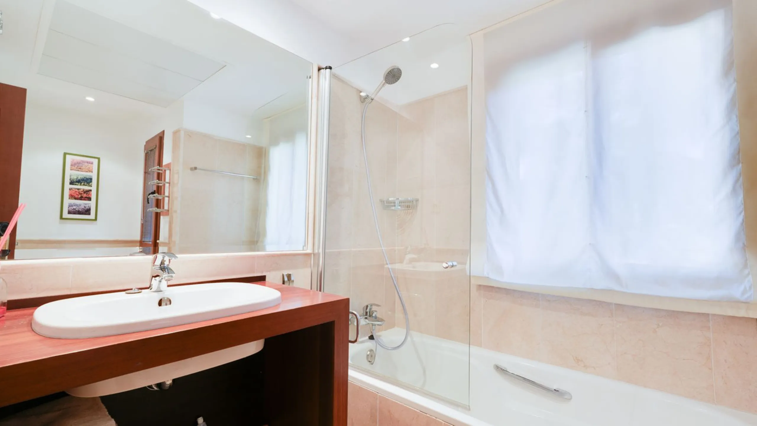Apartment - Penthouse Duplex в продаже в Estepona, Málaga. В доме 3 спален и 3 ванных комнат. Площадь дома 210 м²
