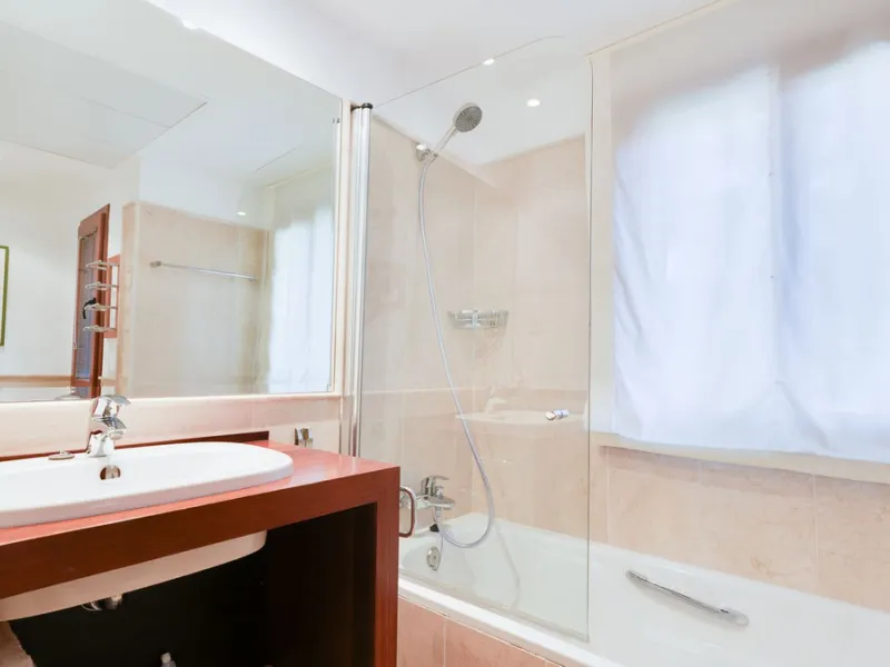 Apartment - Penthouse Duplex в продаже в Estepona, Málaga. В доме 3 спален и 3 ванных комнат. Площадь дома 210 м²