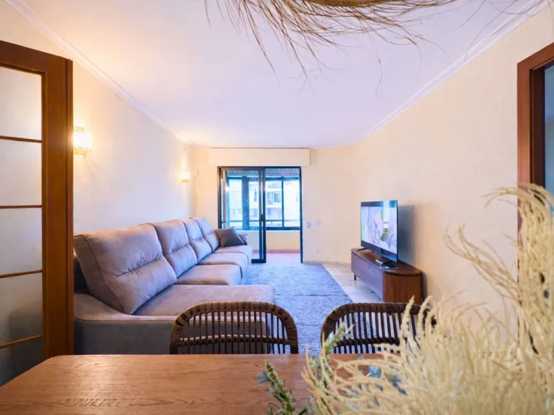 Apartment - Middle Floor Apartment в продаже в Marbella, Málaga. В доме 2 спален и 1 ванных комнат. Площадь дома 110 м²