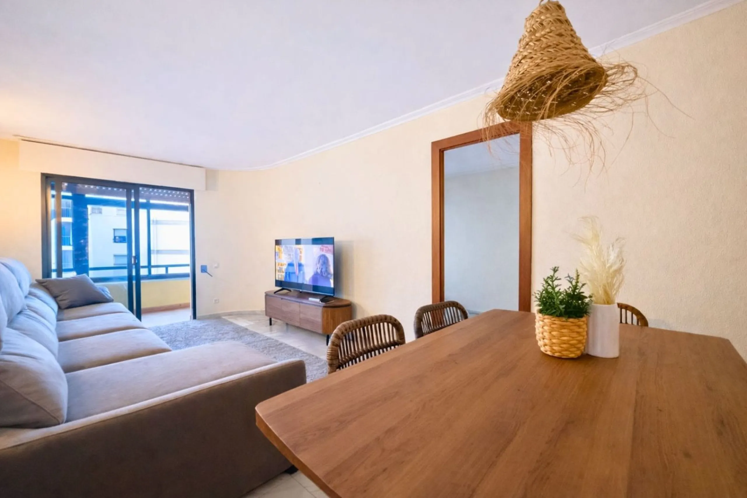 Apartment - Middle Floor Apartment в продаже в Marbella, Málaga. В доме 2 спален и 1 ванных комнат. Площадь дома 110 м²
