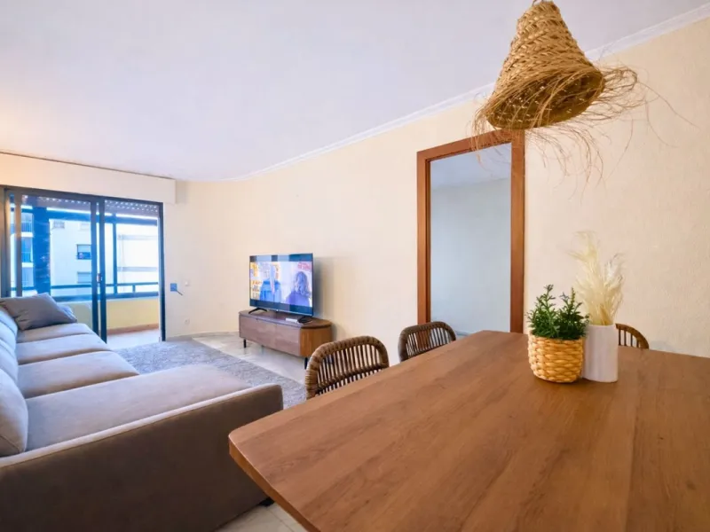 Apartment - Middle Floor Apartment в продаже в Marbella, Málaga. В доме 2 спален и 1 ванных комнат. Площадь дома 110 м²