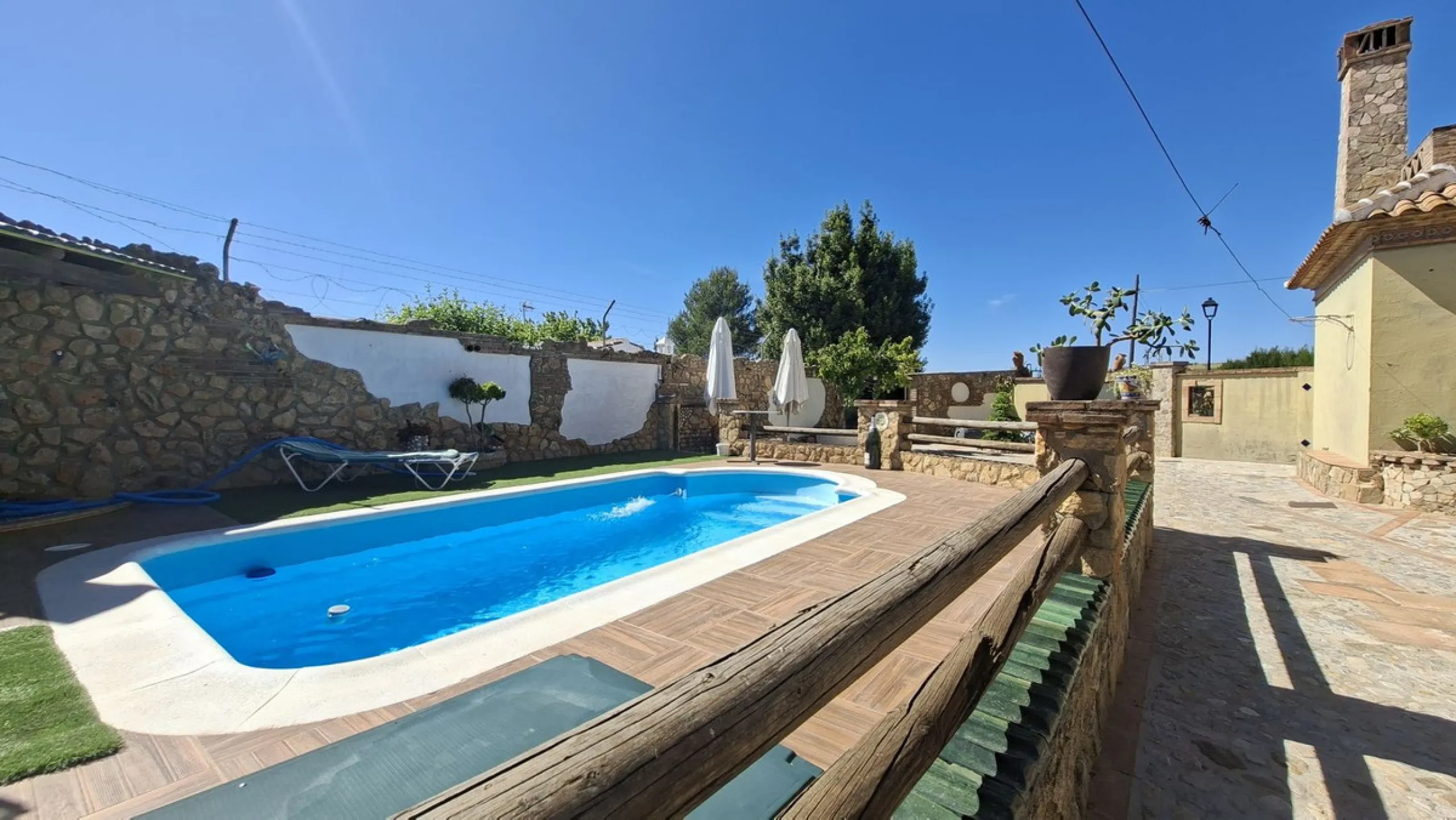 Detached Andalusian Villa with Private Pool and Traditional Charm