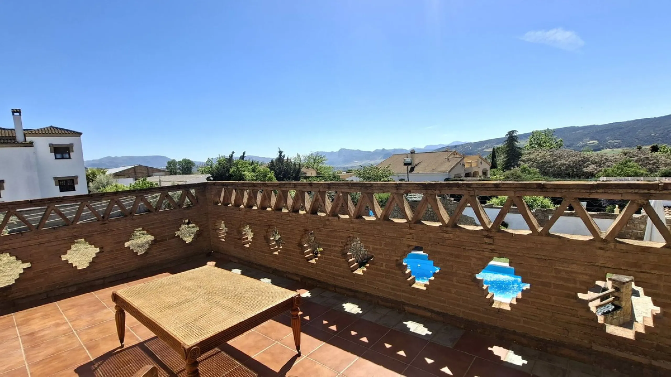 Detached Andalusian Villa with Private Pool and Traditional Charm
