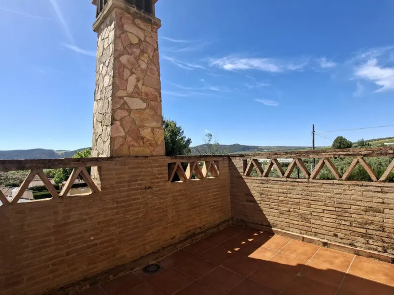 Detached Andalusian Villa with Private Pool and Traditional Charm