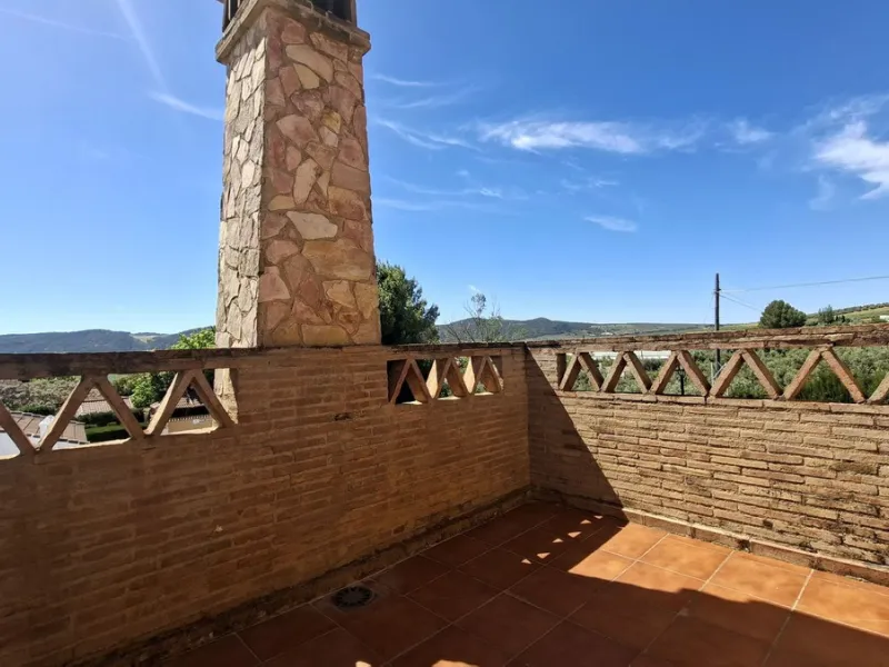 Detached Andalusian Villa with Private Pool and Traditional Charm