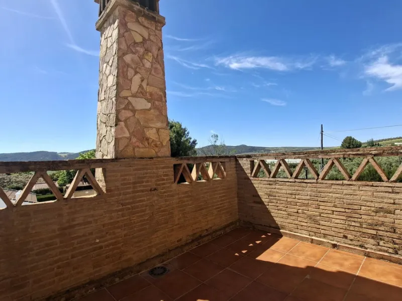 Detached Andalusian Villa with Private Pool and Traditional Charm