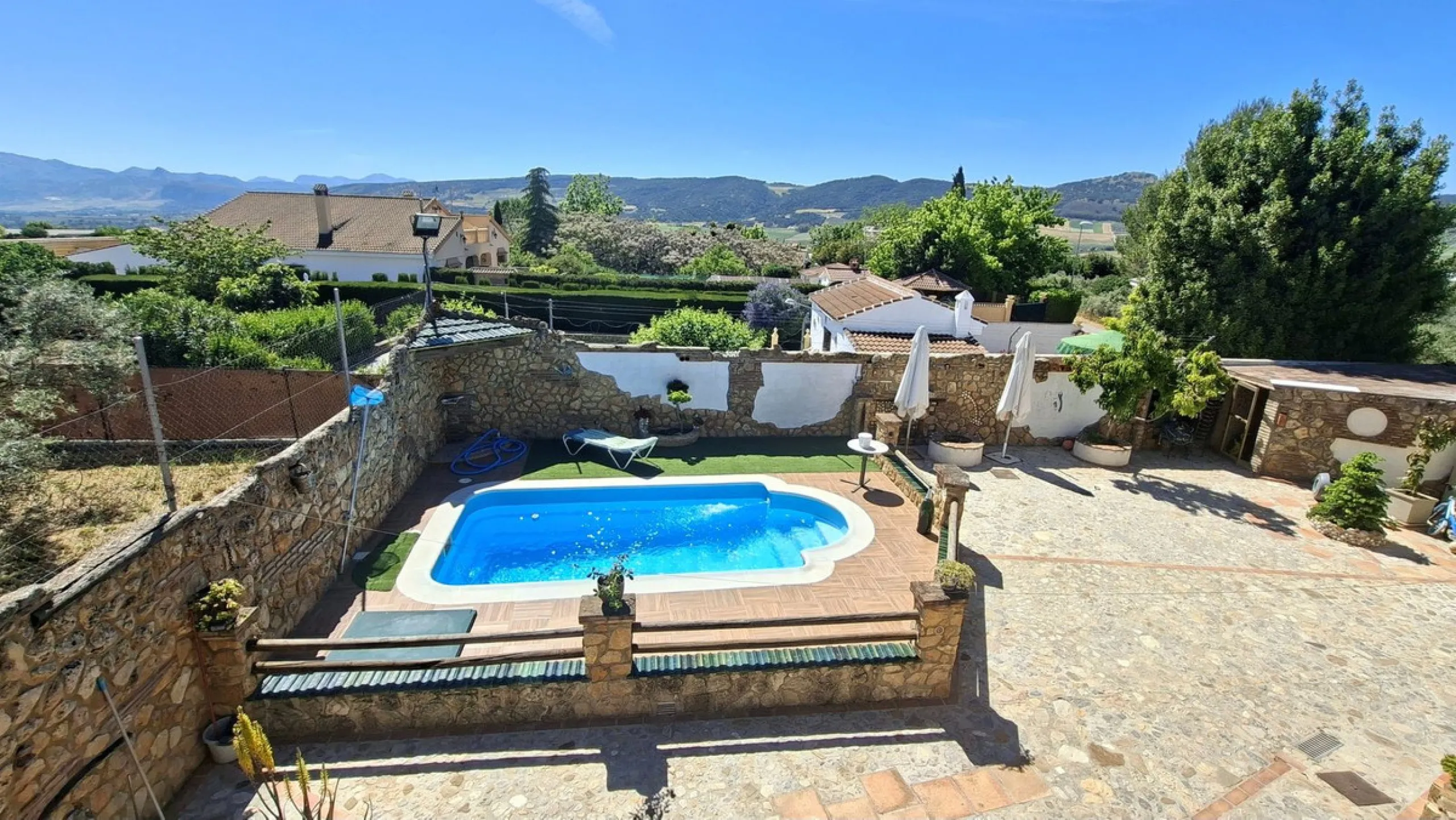 Detached Andalusian Villa with Private Pool and Traditional Charm