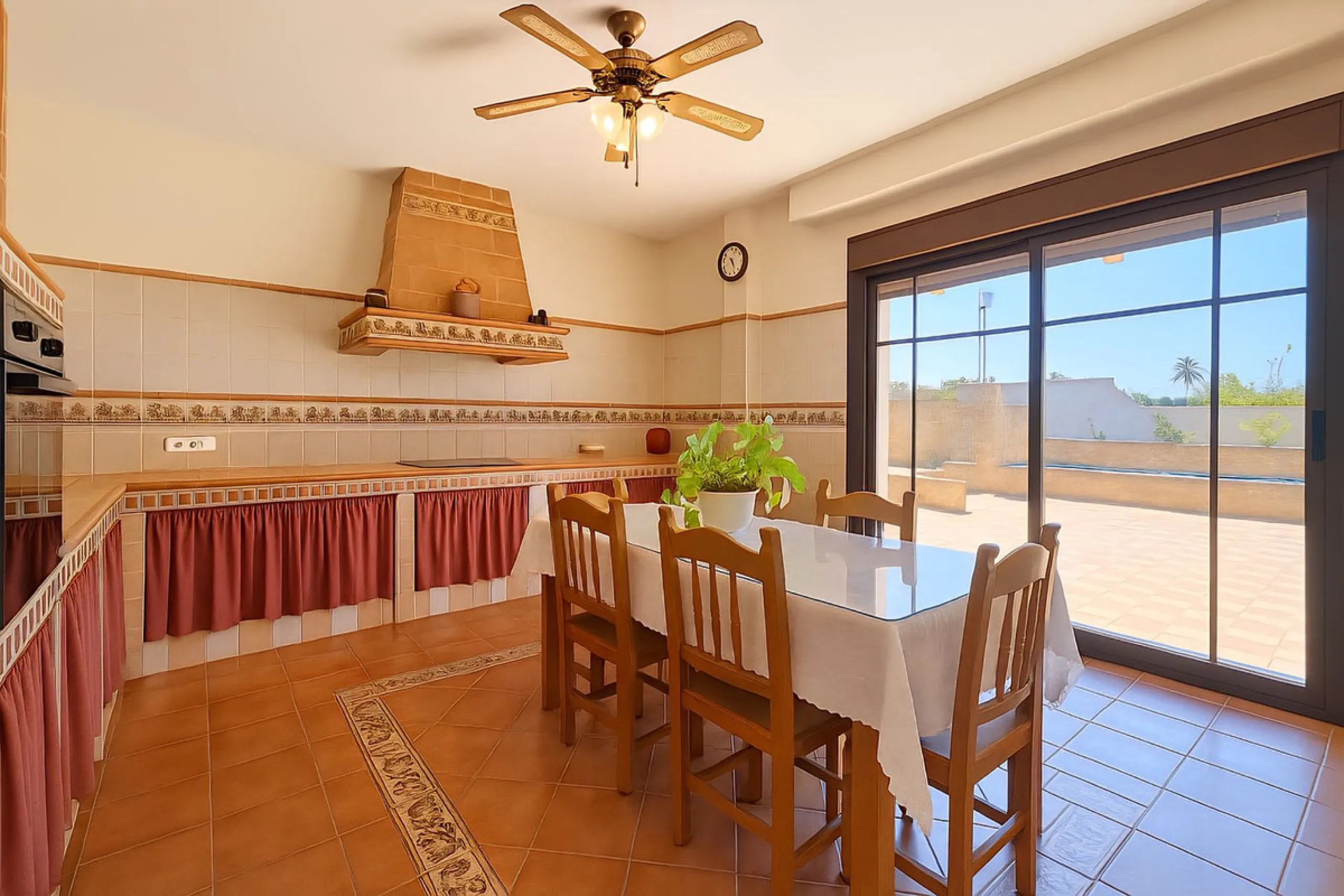 Detached Andalusian Villa with Private Pool and Traditional Charm