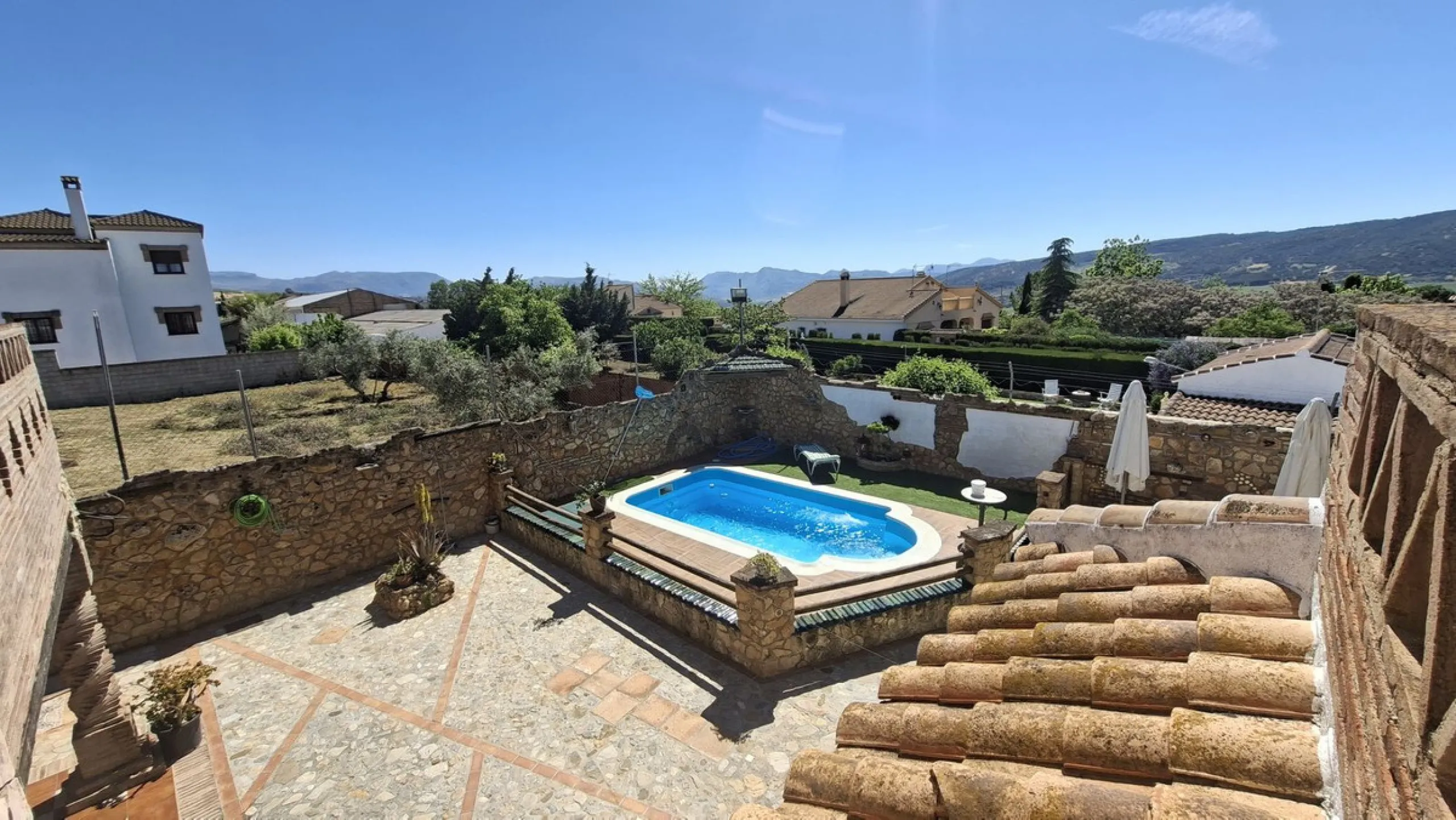 Detached Andalusian Villa with Private Pool and Traditional Charm