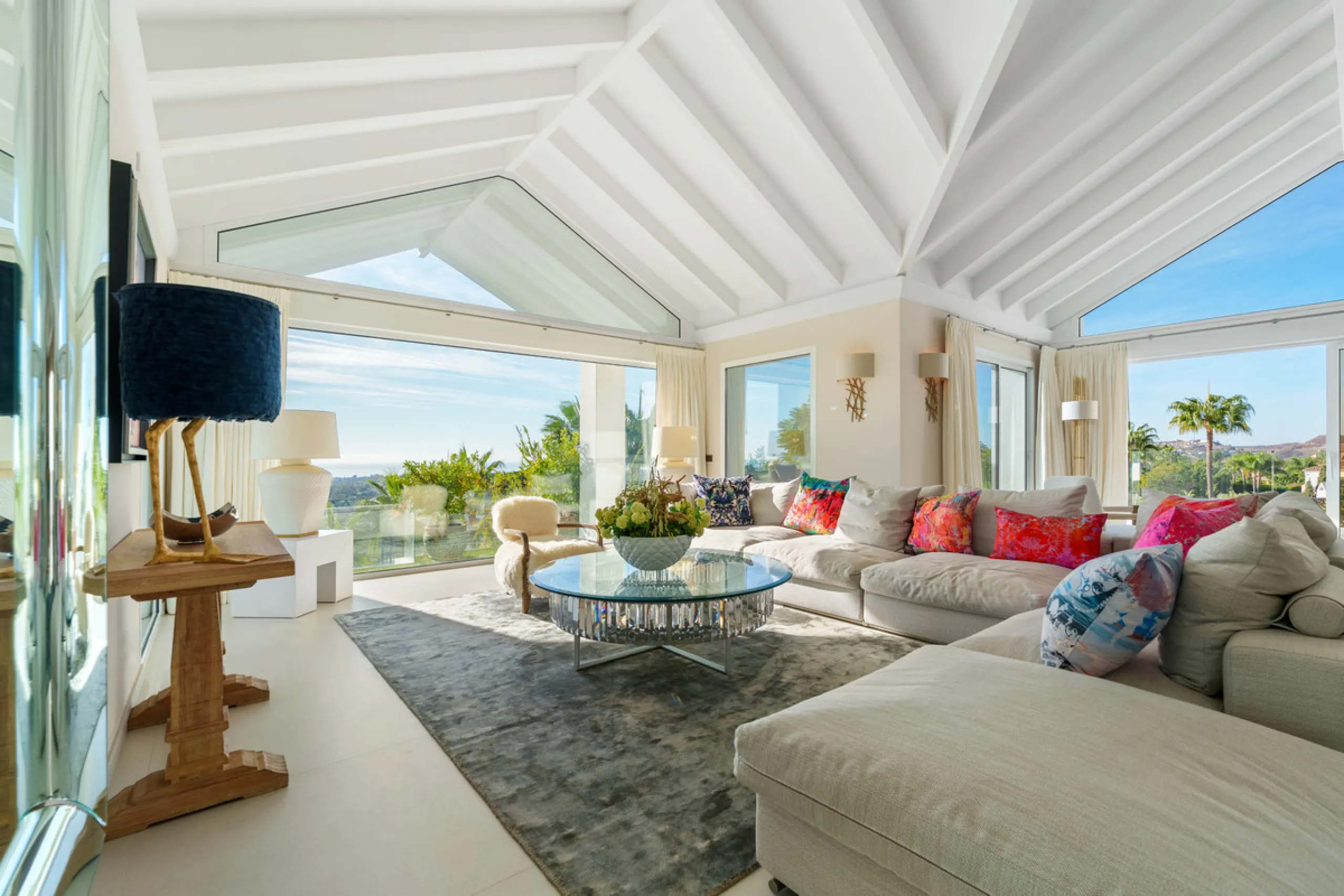 House - Detached Villa в продаже в Benahavís, Málaga. В доме 9 спален и 9 ванных комнат. Площадь дома 1177 м². Площадь участка 7881 м²