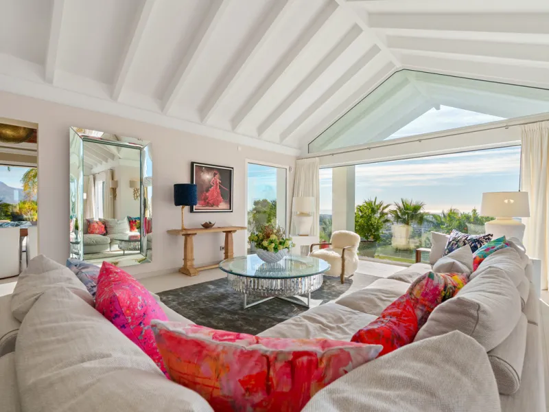 House - Detached Villa в продаже в Benahavís, Málaga. В доме 9 спален и 9 ванных комнат. Площадь дома 1177 м². Площадь участка 7881 м²