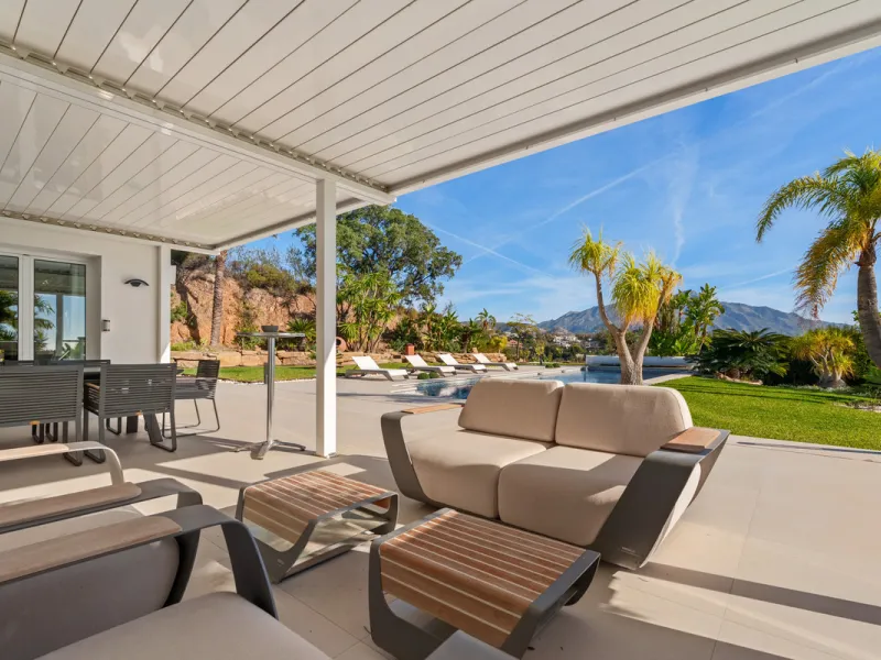House - Detached Villa в продаже в Benahavís, Málaga. В доме 9 спален и 9 ванных комнат. Площадь дома 1177 м². Площадь участка 7881 м²
