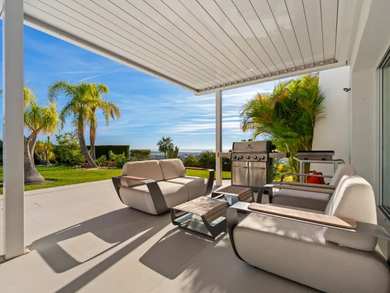 House - Detached Villa в продаже в Benahavís, Málaga. В доме 9 спален и 9 ванных комнат. Площадь дома 1177 м². Площадь участка 7881 м²