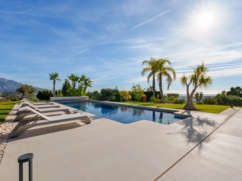 House - Detached Villa в продаже в Benahavís, Málaga. В доме 9 спален и 9 ванных комнат. Площадь дома 1177 м². Площадь участка 7881 м²