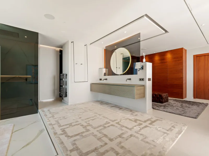 House - Detached Villa в продаже в Benahavís, Málaga. В доме 9 спален и 9 ванных комнат. Площадь дома 1177 м². Площадь участка 7881 м²
