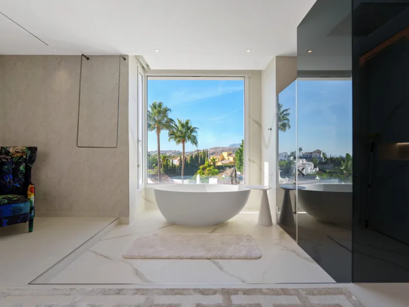 House - Detached Villa в продаже в Benahavís, Málaga. В доме 9 спален и 9 ванных комнат. Площадь дома 1177 м². Площадь участка 7881 м²