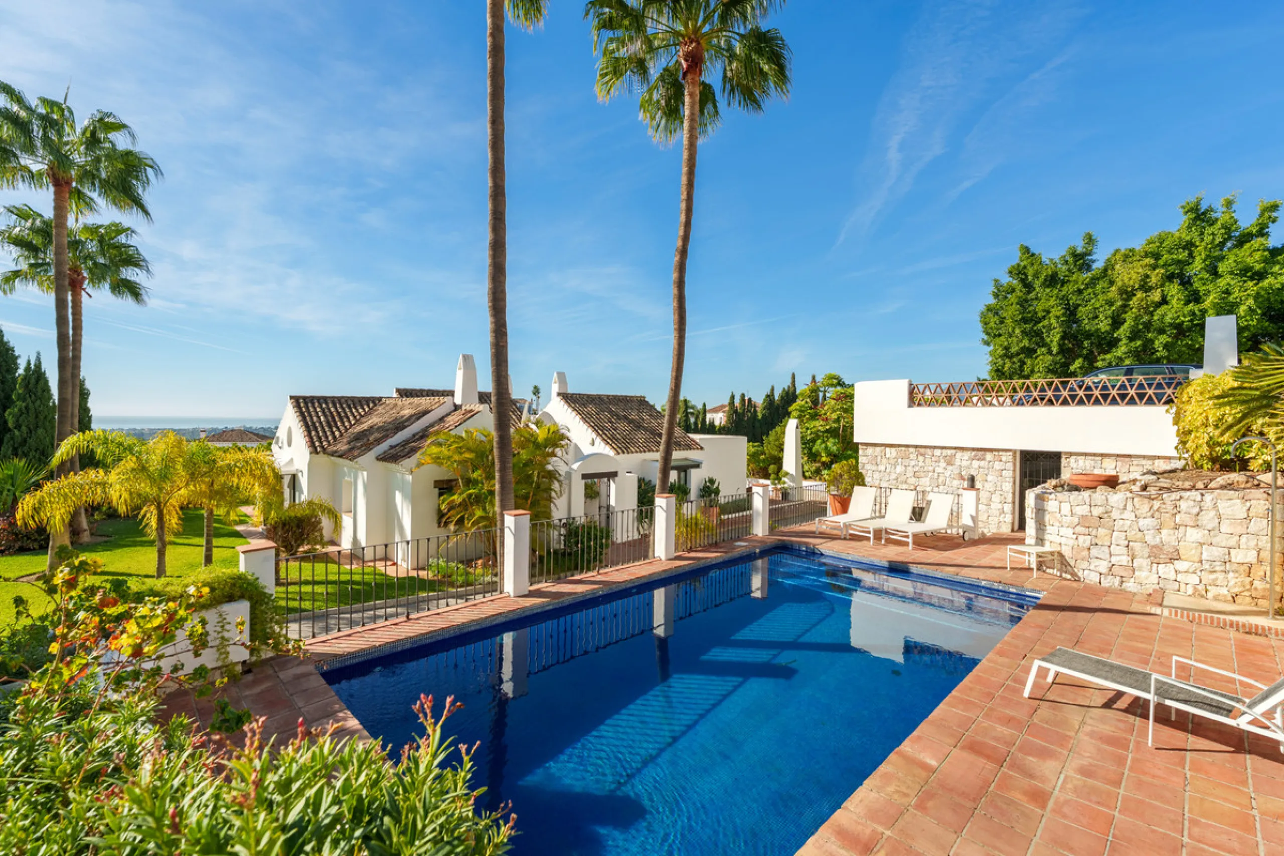 House - Detached Villa в продаже в Benahavís, Málaga. В доме 9 спален и 9 ванных комнат. Площадь дома 1177 м². Площадь участка 7881 м²