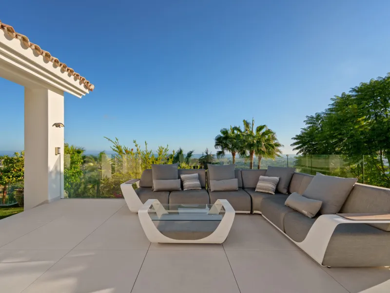 House - Detached Villa в продаже в Benahavís, Málaga. В доме 9 спален и 9 ванных комнат. Площадь дома 1177 м². Площадь участка 7881 м²