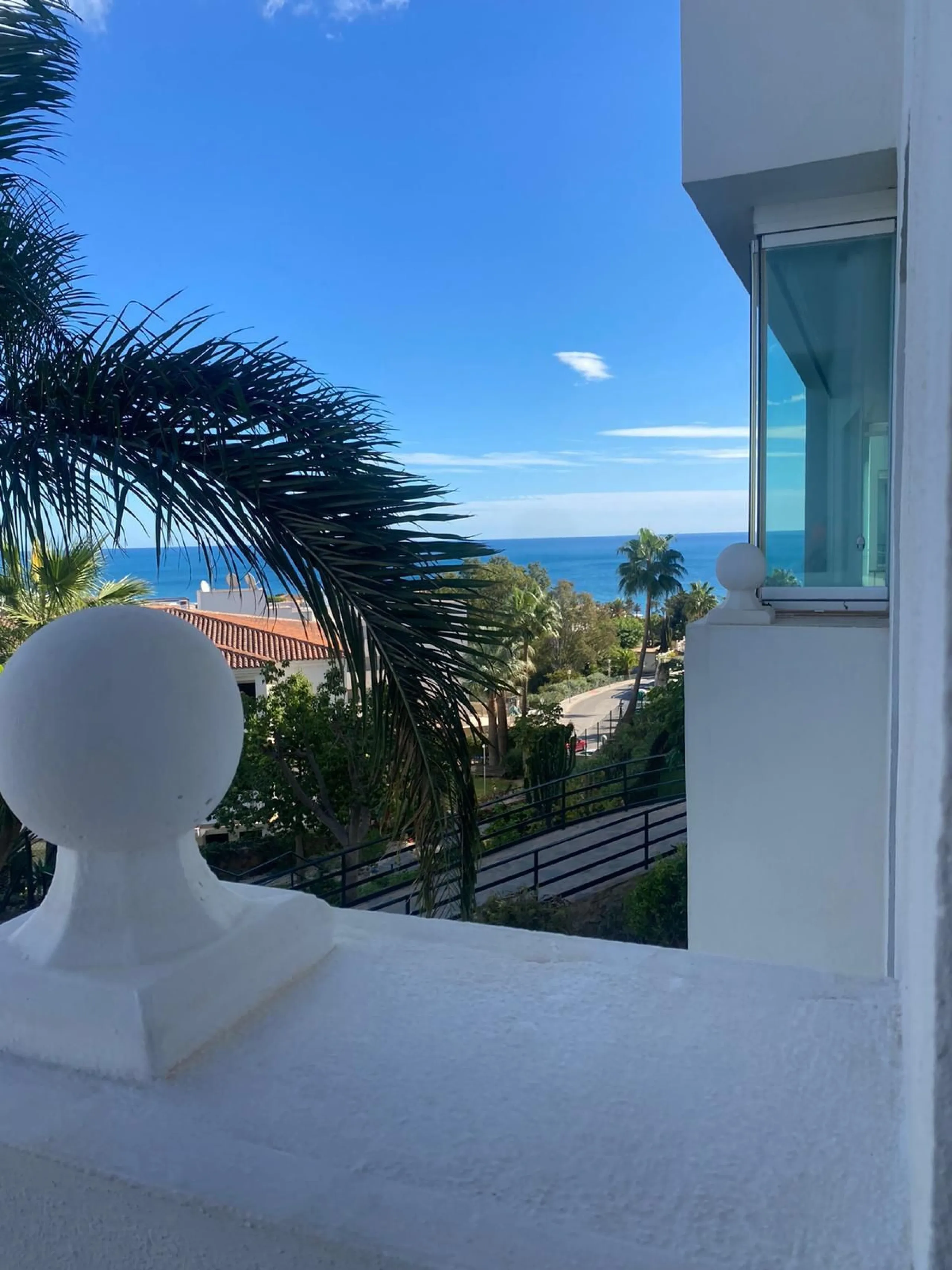 2-bedroom apartment with covered terrace and parking in Hacienda Miraflores, Riviera del Sol (Mijas)