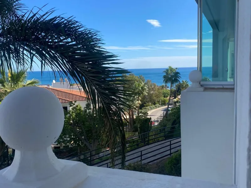 2-bedroom apartment with covered terrace and parking in Hacienda Miraflores, Riviera del Sol (Mijas)