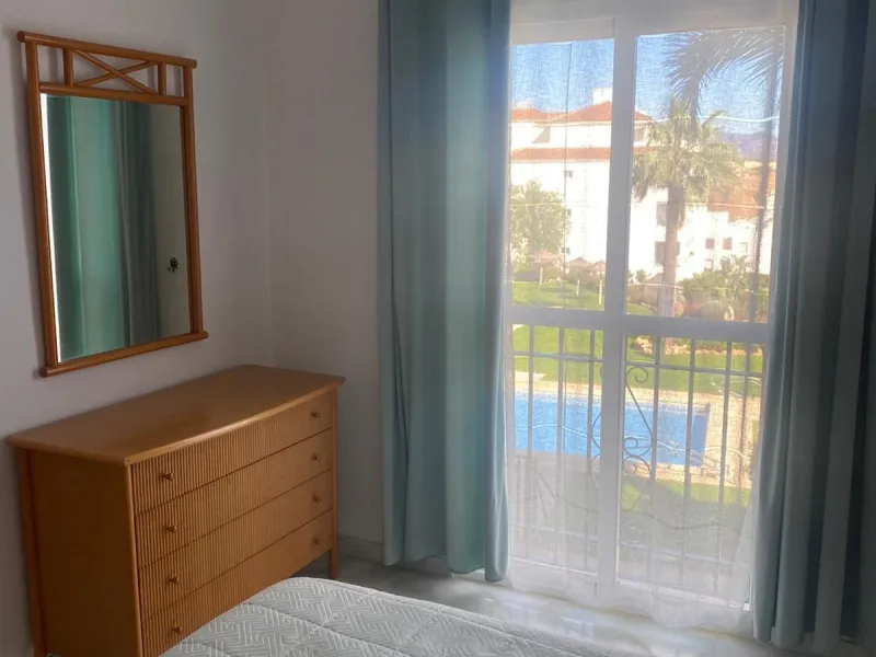 2-bedroom apartment with covered terrace and parking in Hacienda Miraflores, Riviera del Sol (Mijas)