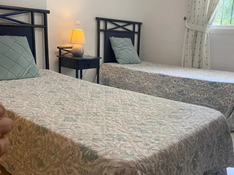 2-bedroom apartment with covered terrace and parking in Hacienda Miraflores, Riviera del Sol (Mijas)