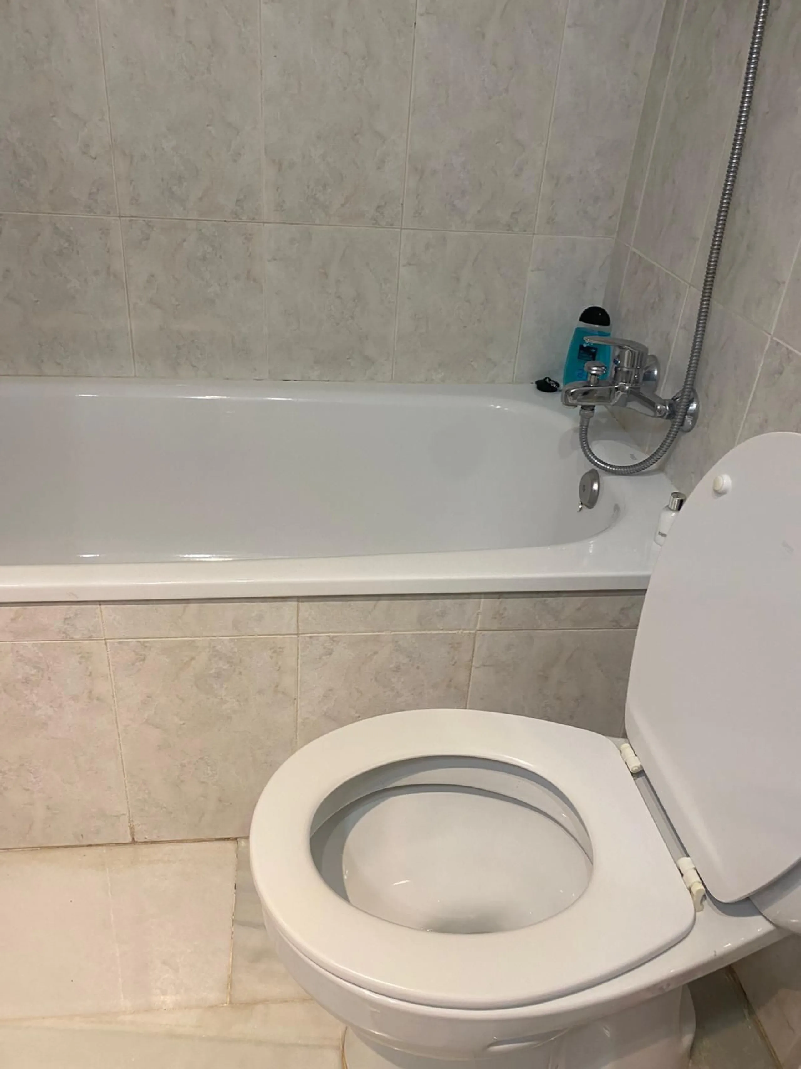 2-bedroom apartment with covered terrace and parking in Hacienda Miraflores, Riviera del Sol (Mijas)