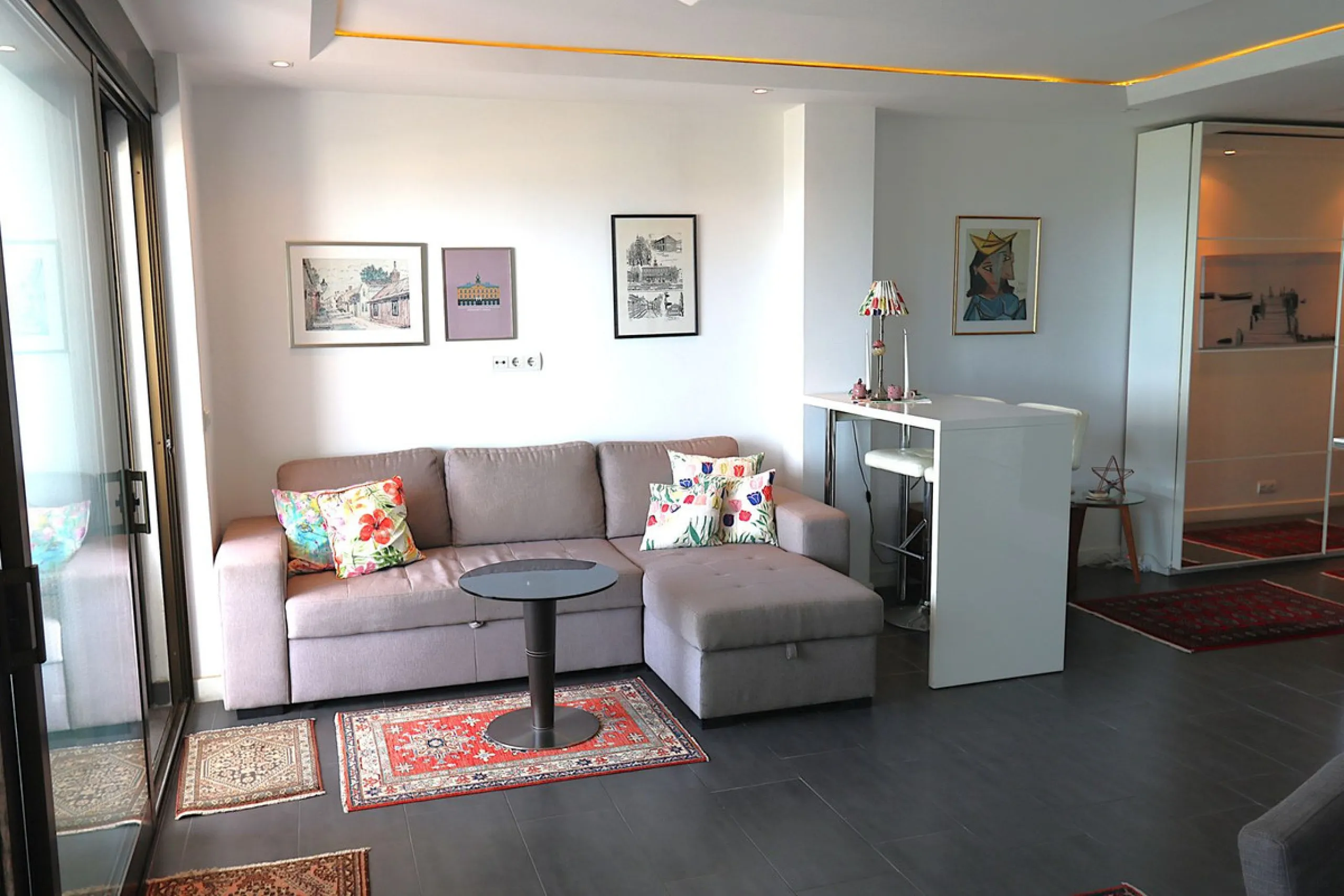 Apartment - Middle Floor Apartment в продаже в Fuengirola, Málaga. В доме 3 спален и 2 ванных комнат. Площадь дома 90 м²