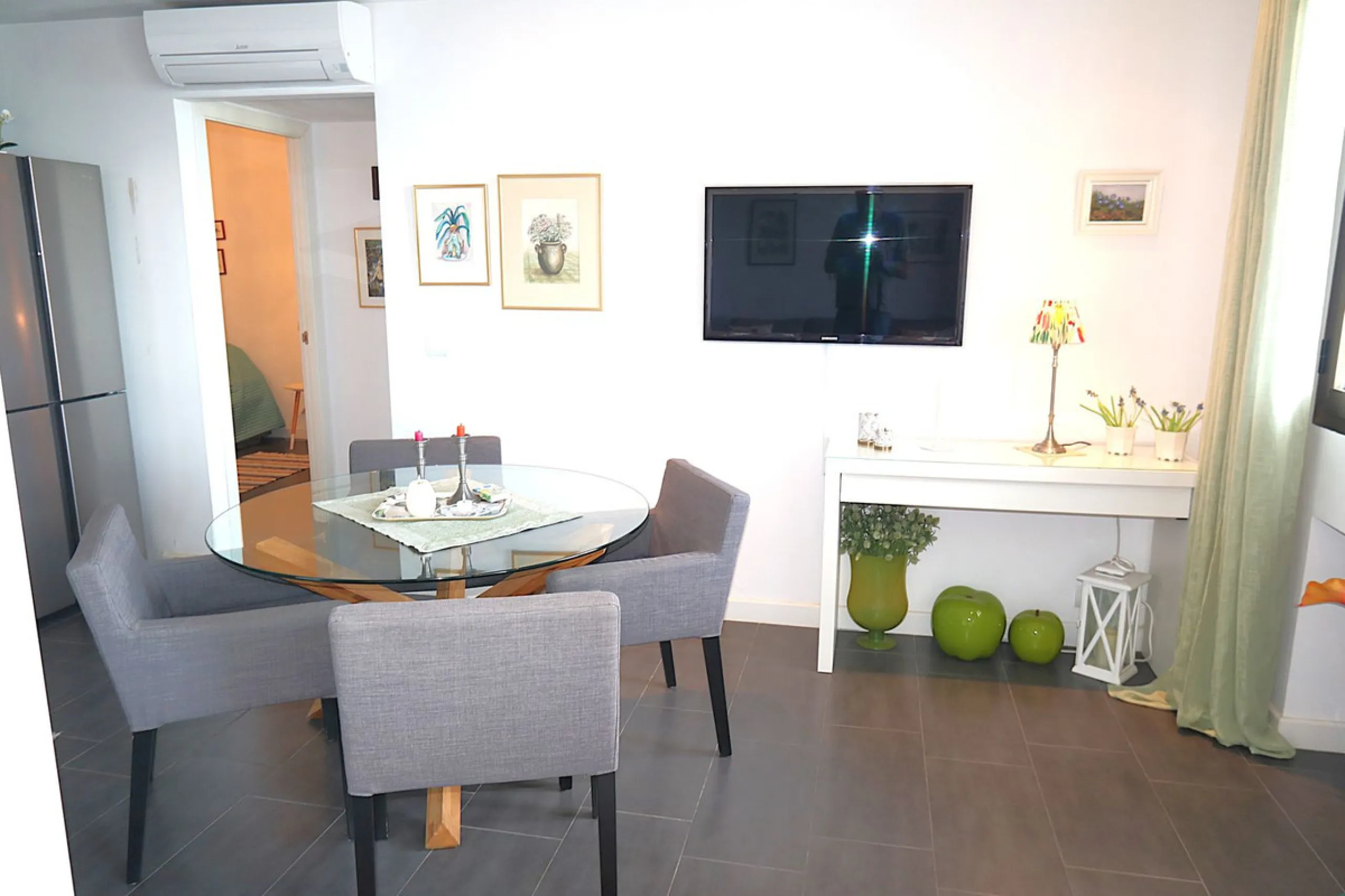 Apartment - Middle Floor Apartment в продаже в Fuengirola, Málaga. В доме 3 спален и 2 ванных комнат. Площадь дома 90 м²