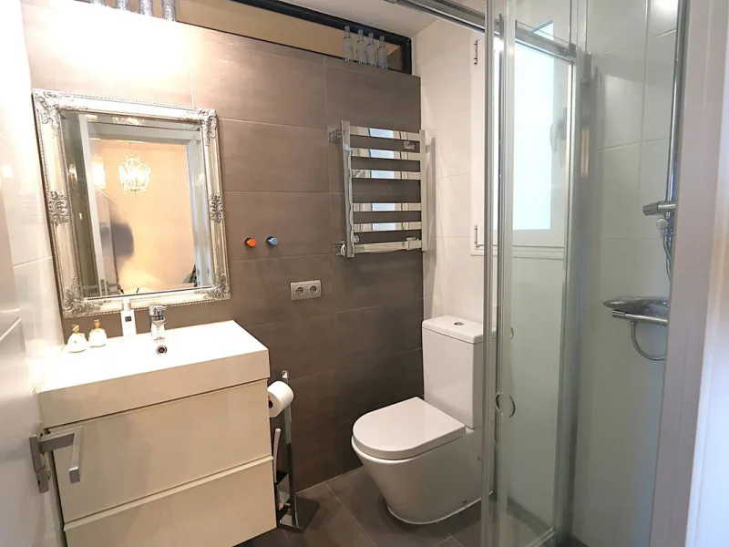 Apartment - Middle Floor Apartment в продаже в Fuengirola, Málaga. В доме 3 спален и 2 ванных комнат. Площадь дома 90 м²