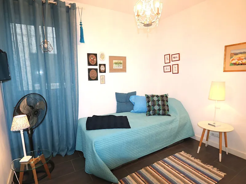 Apartment - Middle Floor Apartment в продаже в Fuengirola, Málaga. В доме 3 спален и 2 ванных комнат. Площадь дома 90 м²
