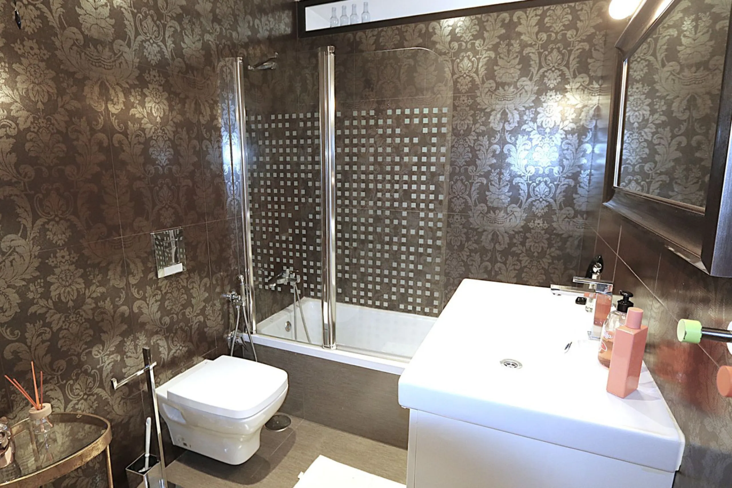 Apartment - Middle Floor Apartment в продаже в Fuengirola, Málaga. В доме 3 спален и 2 ванных комнат. Площадь дома 90 м²