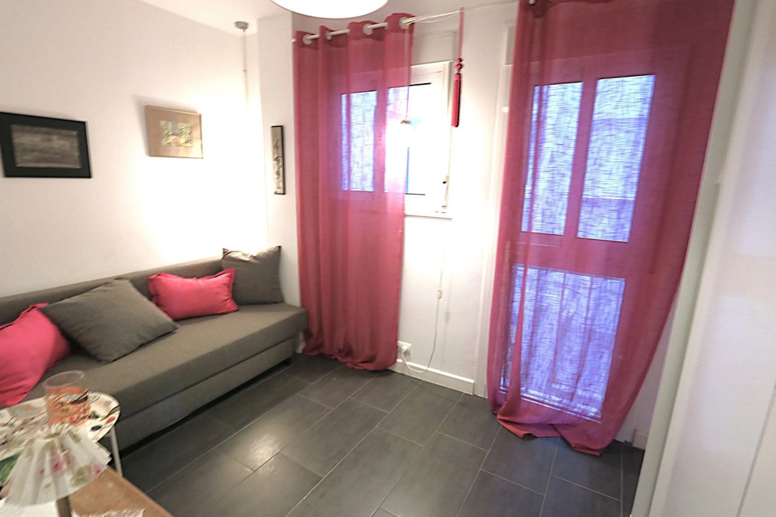 Apartment - Middle Floor Apartment в продаже в Fuengirola, Málaga. В доме 3 спален и 2 ванных комнат. Площадь дома 90 м²