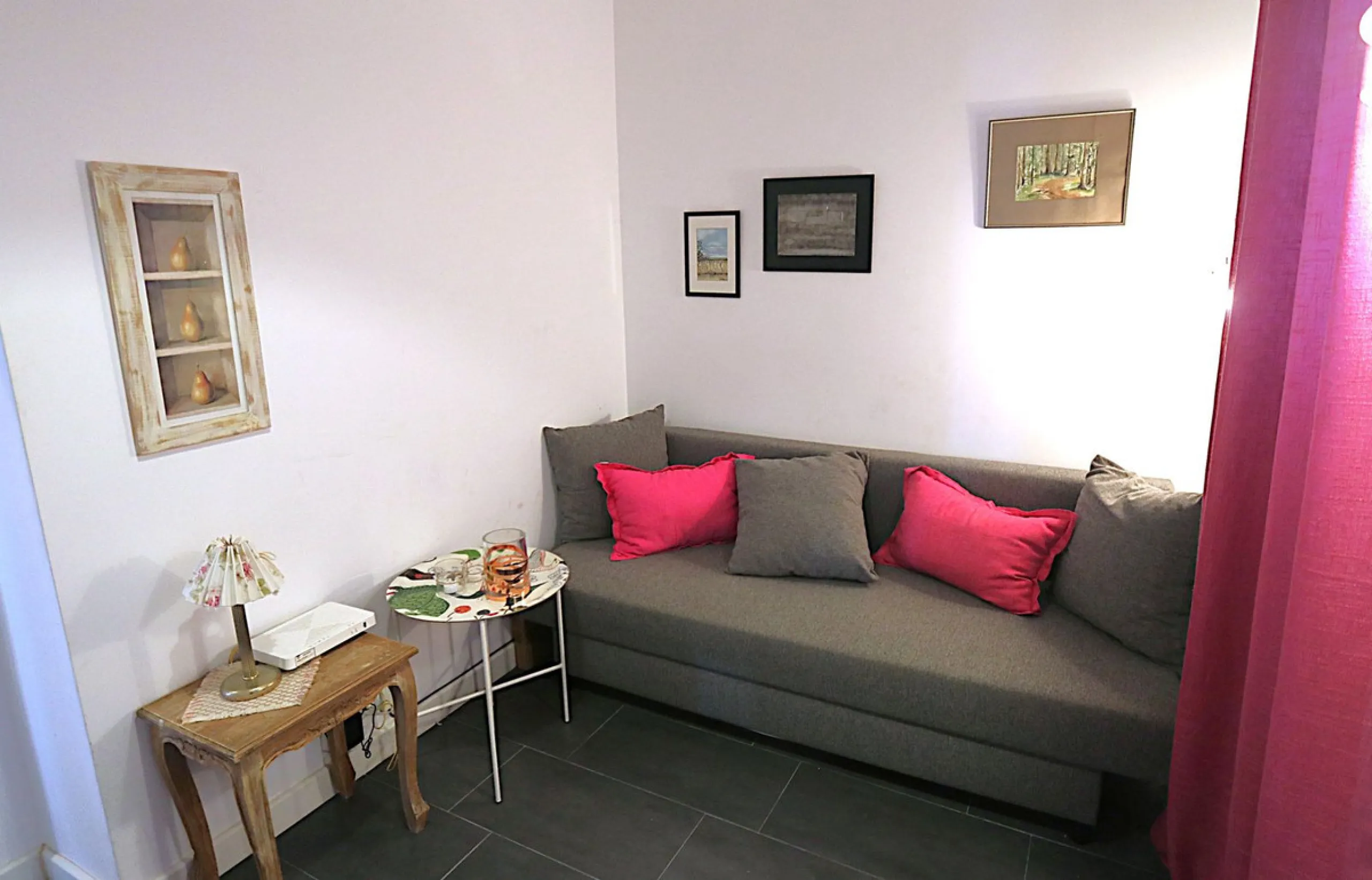 Apartment - Middle Floor Apartment в продаже в Fuengirola, Málaga. В доме 3 спален и 2 ванных комнат. Площадь дома 90 м²
