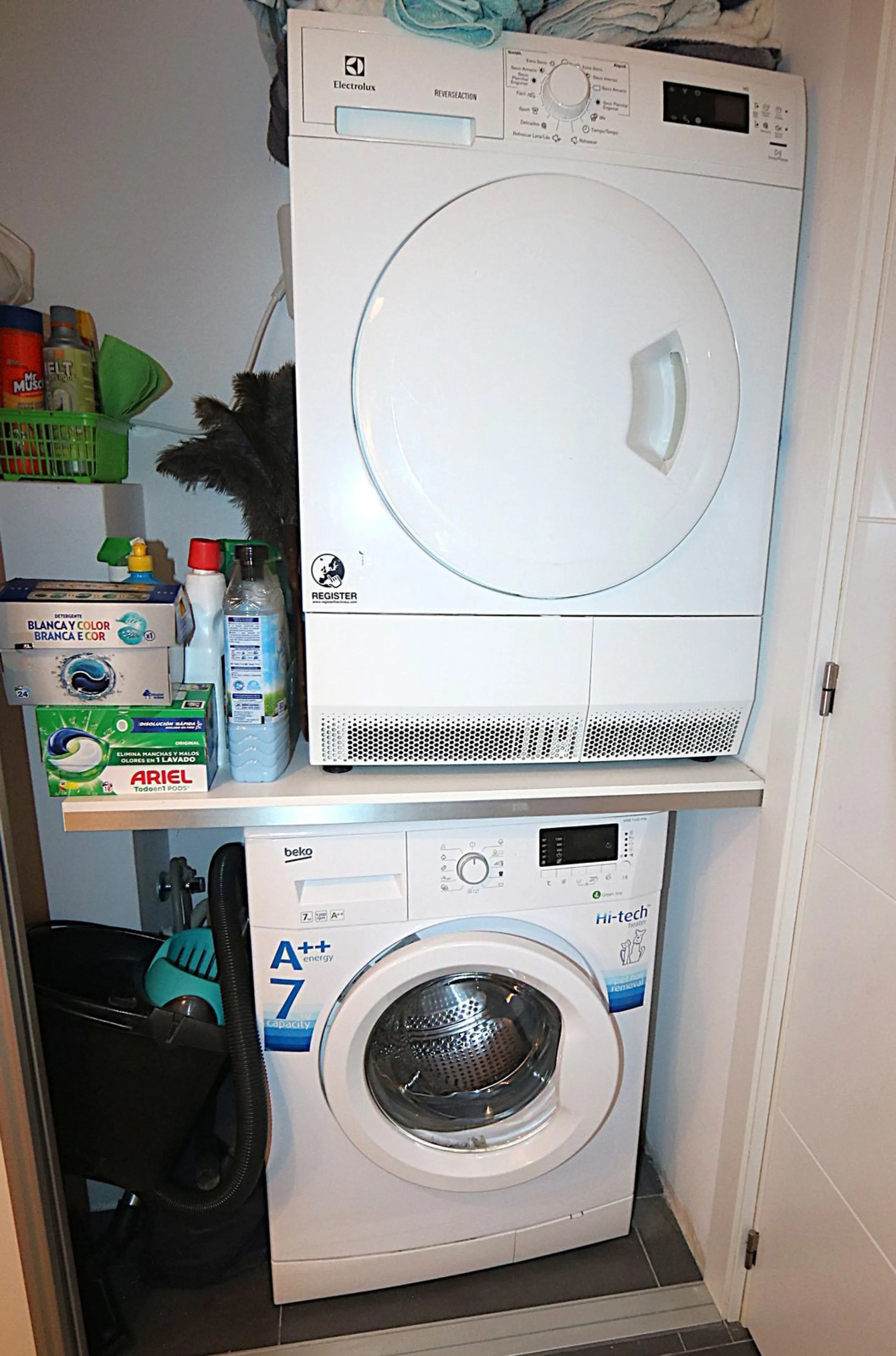 Apartment - Middle Floor Apartment в продаже в Fuengirola, Málaga. В доме 3 спален и 2 ванных комнат. Площадь дома 90 м²