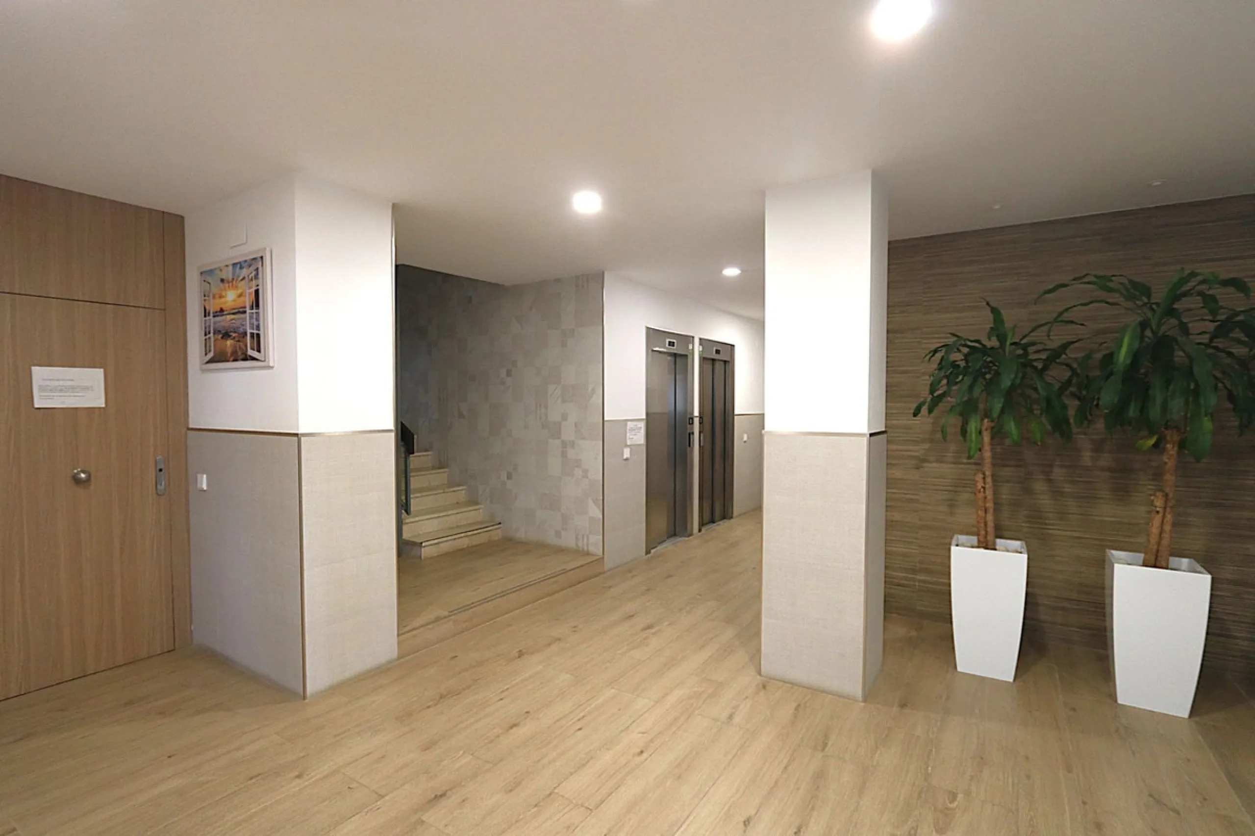 Apartment - Middle Floor Apartment в продаже в Fuengirola, Málaga. В доме 3 спален и 2 ванных комнат. Площадь дома 90 м²