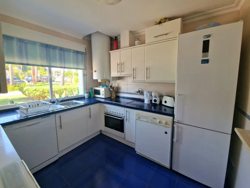 House - Semi-Detached House в продаже в Casares, Málaga. В доме 2 спален и 3 ванных комнат. Площадь дома 155 м²