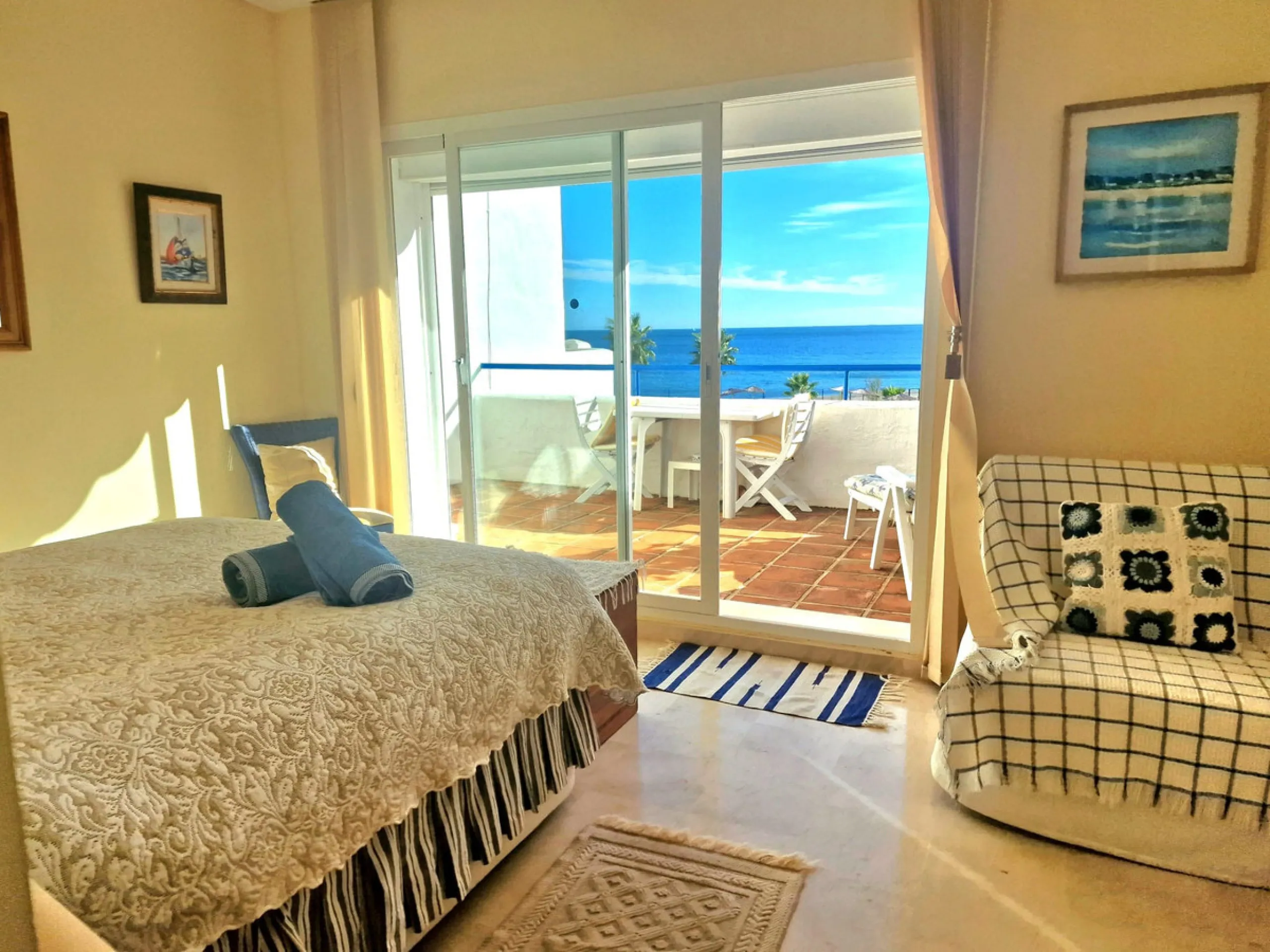 House - Semi-Detached House в продаже в Casares, Málaga. В доме 2 спален и 3 ванных комнат. Площадь дома 155 м²