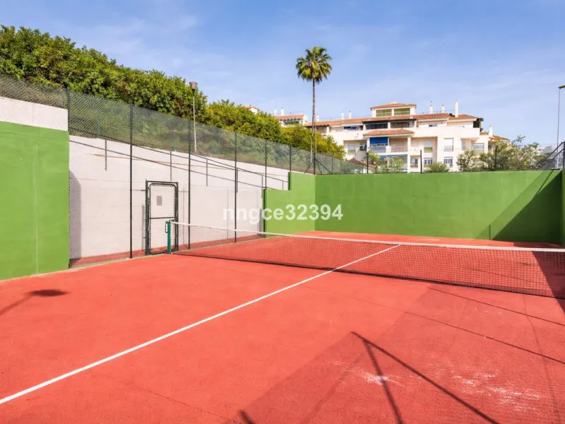 A rare opportunity located beside the popular Restaurante Samna, and within a short distance of Breath and the Puerto Banús Marina. This beautifully presented 2-bedroom, 2-bathroom apartment offers the perfect blend of lifestyle, location, and income pote