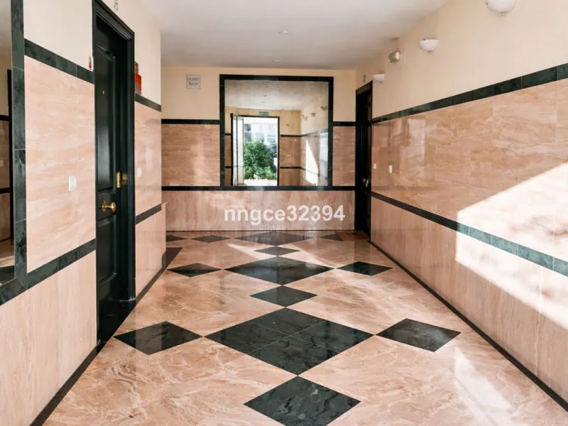 A rare opportunity located beside the popular Restaurante Samna, and within a short distance of Breath and the Puerto Banús Marina. This beautifully presented 2-bedroom, 2-bathroom apartment offers the perfect blend of lifestyle, location, and income pote