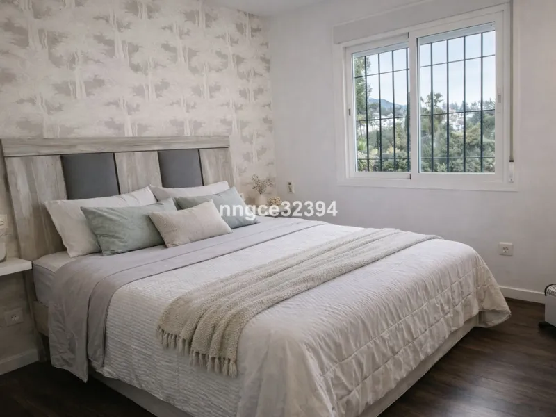 Tourist-licensed apartment located just steps from the iconic Hard Rock Hotel Marbella and only 900 m (a 10–15-minute walk or 3-minute drive) from the world-renowned marina of Puerto Banús.