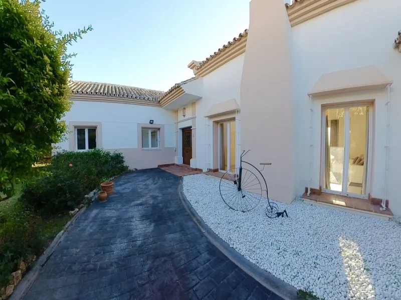 Detached Villa in Sierra Blanca Country Club