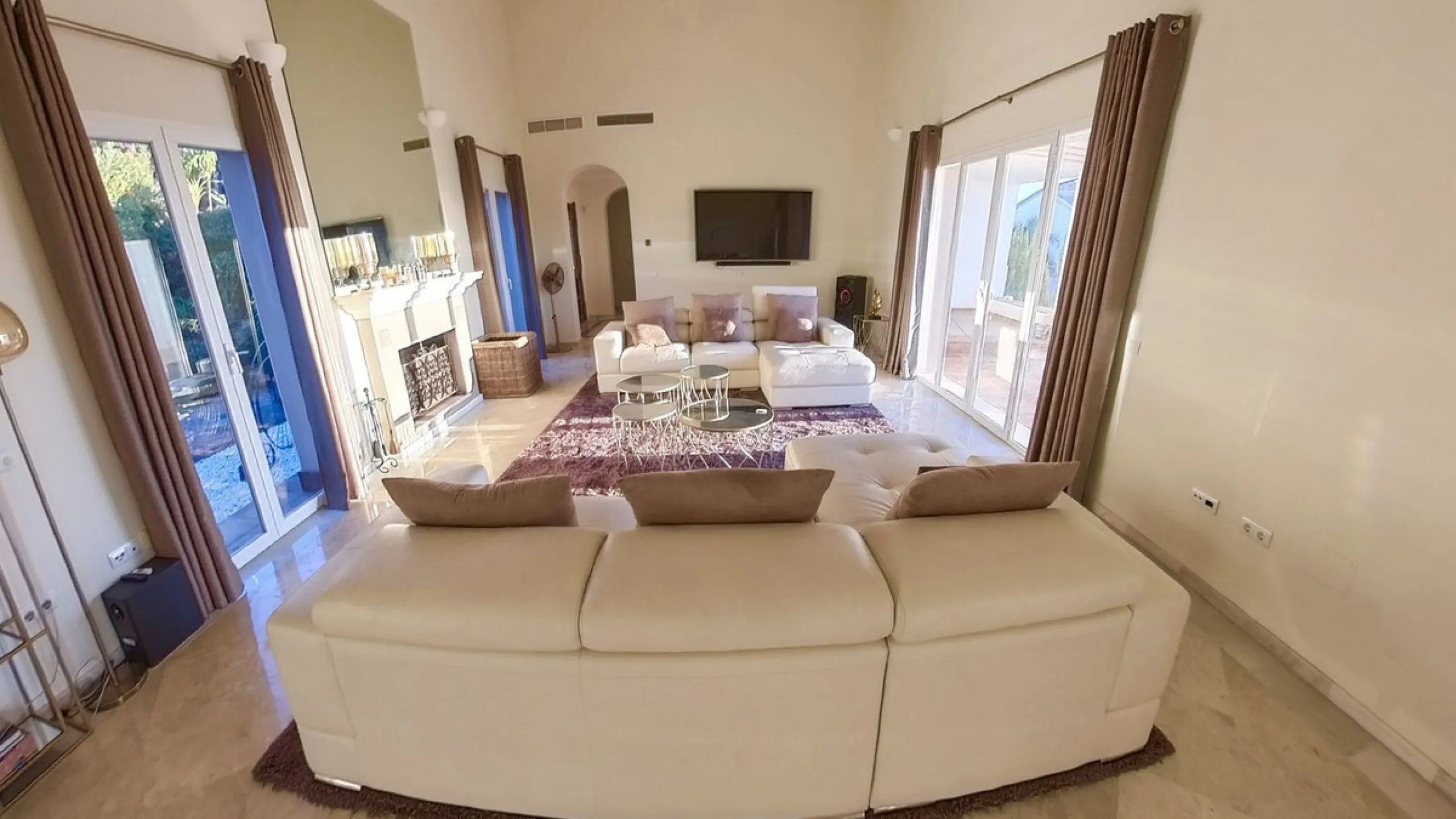 Detached Villa in Sierra Blanca Country Club