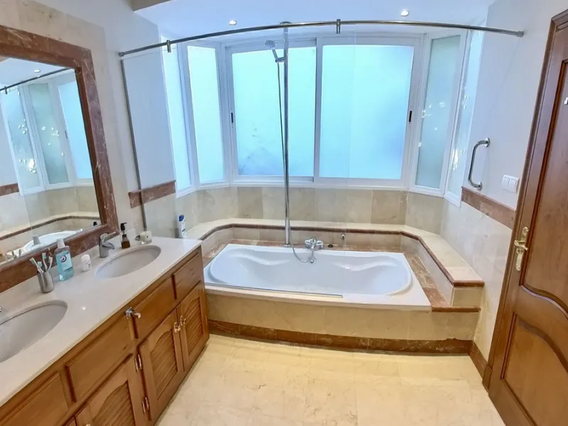 Detached Villa in Sierra Blanca Country Club