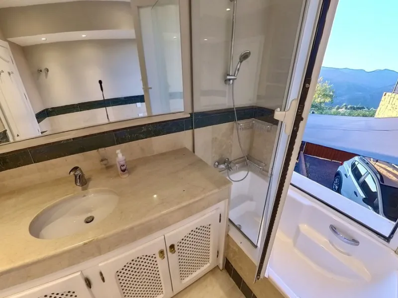 Detached Villa in Sierra Blanca Country Club