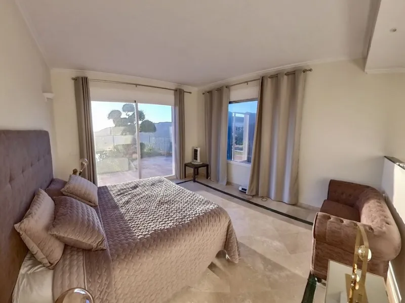 Detached Villa in Sierra Blanca Country Club