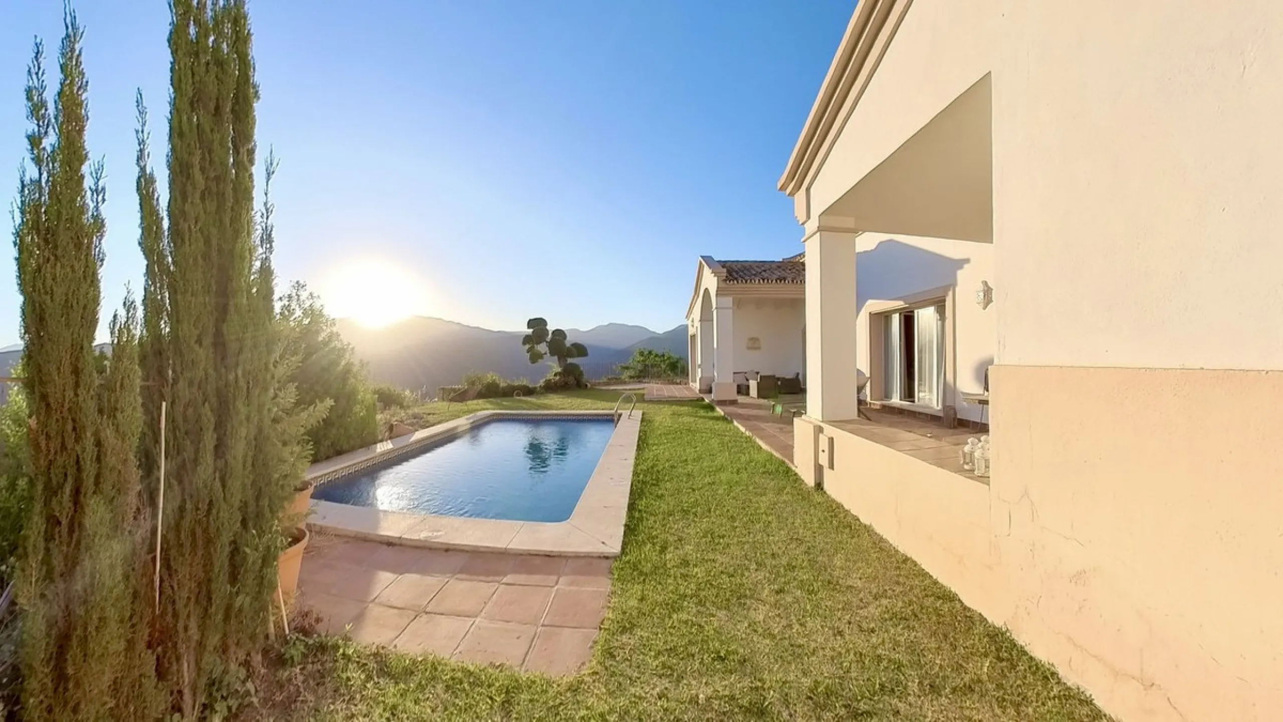 Detached Villa in Sierra Blanca Country Club